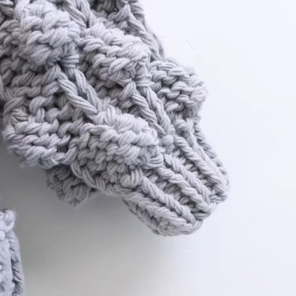 🎥 Chunky Pom Pom Open Cardigan - Picture 16 of 17